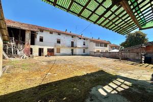 MORTARA VIC.: CASCINALE INDIPENDENTE SU DUE LATI