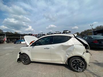 RICAMBI AUTO LANCIA Y2 2011