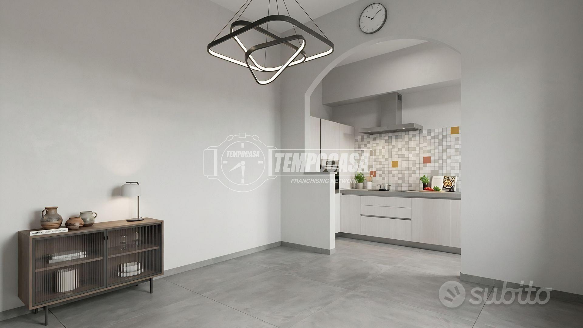 Casa – Saronno, Campo Sportivo-Colombara - Vista 3