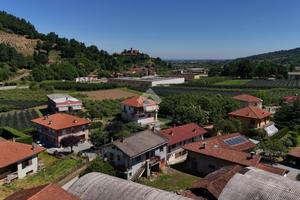 CASA SEMINDIPENDENTE A PAGNO