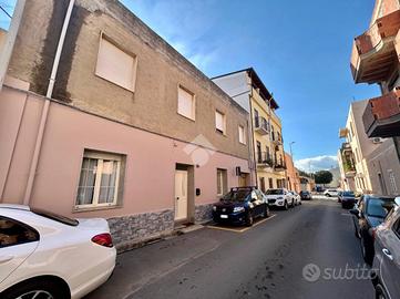 4 LOCALI A MONSERRATO