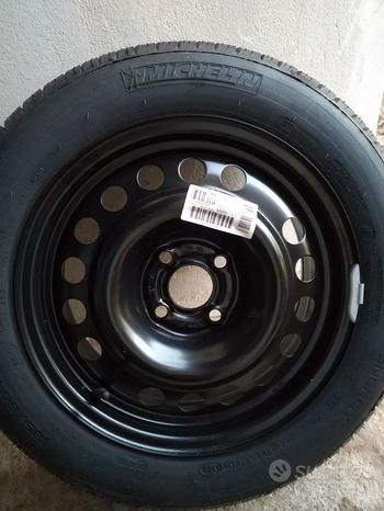 Cerchione: 185 60 R15