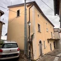 Fabbricato rustico a Zumpano - Via Matteotti