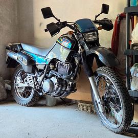 YAMAHA XT 600 (E) 3TB Nera