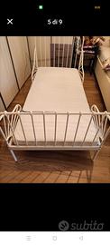 Letto per bimbi allungabile con doghe e materasso