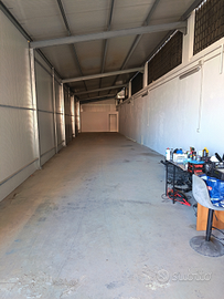 Locale commerciale 650 130mq+corte privata+parche