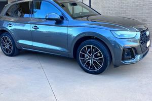 Audi Q5 204cv 2/21 s-line perfetta diesel mild