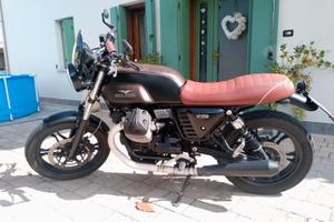 MOTO GUZZI V7 II