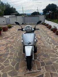 Scarabeo 400