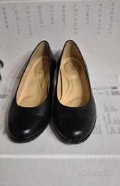 Décolleté GEOX  classico nero 