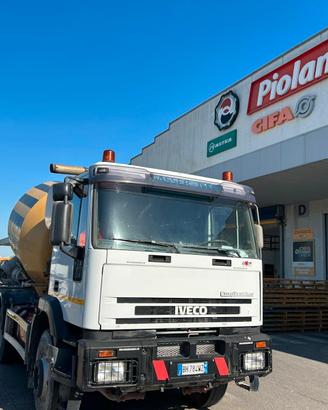 Iveco Eurotrakker 380E37H intercambiabile
