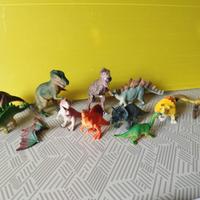 Dinosauri giocattoli pupazzi