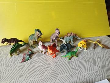 Dinosauri giocattoli pupazzi