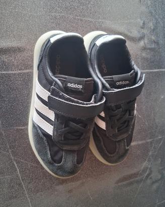 scarpe adidas modello barreda num 32