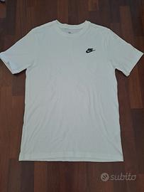 Tshirt Nike bianca uomo tg. S 