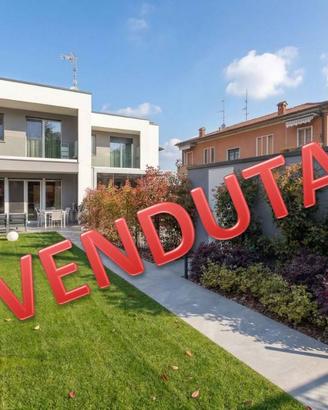 Villetta a schiera di 130 m² con 3 locali e box au