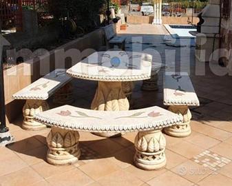 Tavolo e panche da giardino