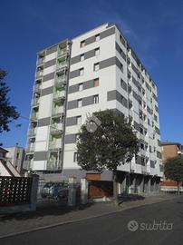 3 LOCALI A COMACCHIO