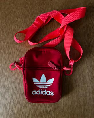 Adidas borsa a tracolla rossa