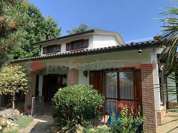 Villa singola Vistarino [Cod. rif 3086571VRG]
