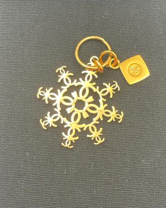 Chanel charm ciondolo dorato colllana bracciale