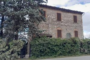 Rustico / Casale di 125 m² con 4 locali a Guardea
