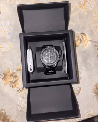 Swatch x omega mission to the moonphase "Black"