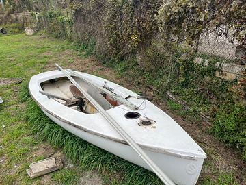 Barca a vela 4,50 m - da pulire e ripristinare