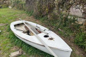 Barca a vela 4,50 m - da pulire e ripristinare
