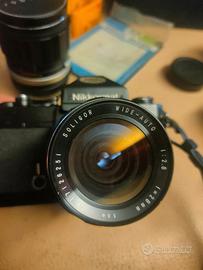 Nikon Nikkormat FT2 perfetta valigetta e accessori