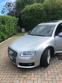 S8 V10 5.2 450 CV benzina