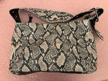Borsa Pitonata