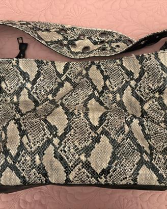 Borsa Pitonata