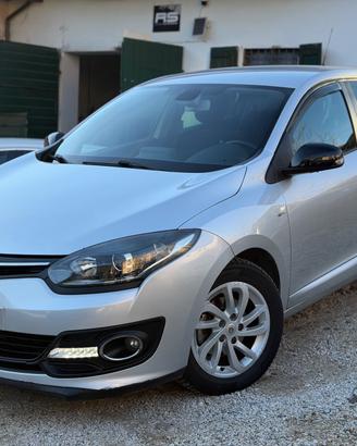 Renault MEGANE dCi 110CV LIMITED KMCERT GARANZ UNI