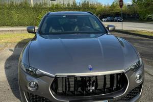 Maserati levante gran sport