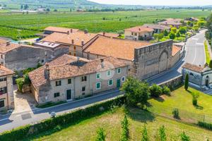RUSTICO A MEZZANE DI SOTTO