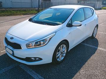 Kia Cee'd 1.4 CRDi 5 Porte Active 2013