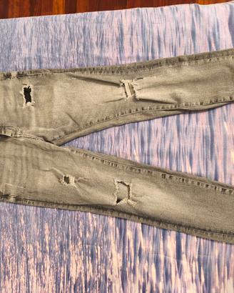 Jeans ragazzo con strappi