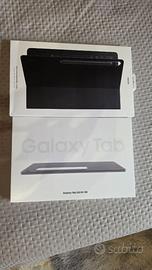 (Nuovo) Samsung Tab S10 FE+ 5G con cover keyboard