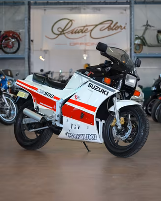 Suzuki RG 500 1987 FMI targa ORO