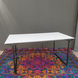 Tavolo scrivania Click di Fritz Hansen