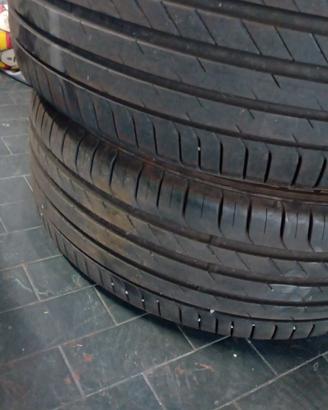 due gomme estive misura 225/50 r18