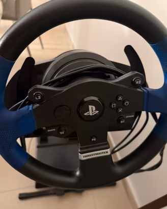 Volante thrustmaster T150