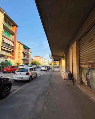 NEGOZIO A SAN GIOVANNI VALDARNO