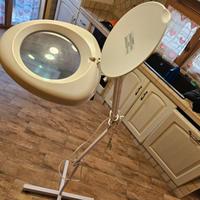 Estetista lente ingrandimento