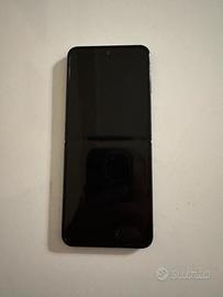 Samsung galaxy z flip 4.