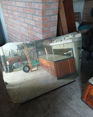 como' con specchio e comodini