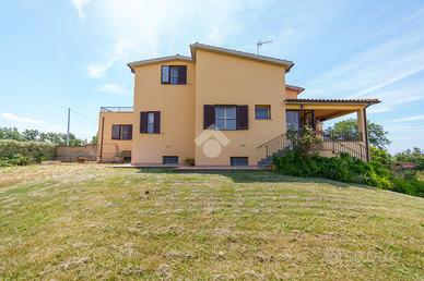 PORZIONE DI BIFAMILIARE A TARQUINIA