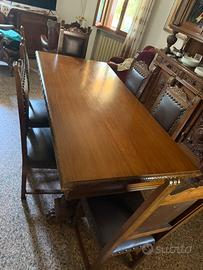 Tavolo e 6 sedie in legno stile barocco
