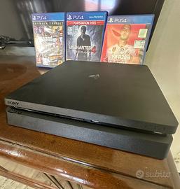 Play 4 come nuova 1TB +3 giochi e 2 joystick